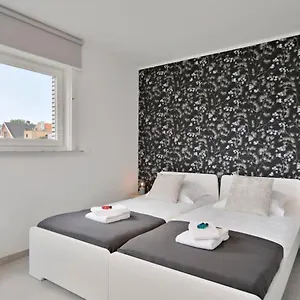 Huswell - Spacious With Garden Near The & Sea , Middelkerke Belgien