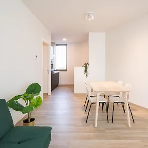 Opera Square In Centre Apartment