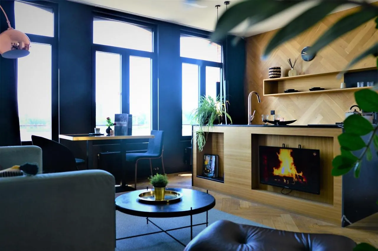 Kaai11 - Lofts & Suites With A View Antwerpen 0*,  Belgien