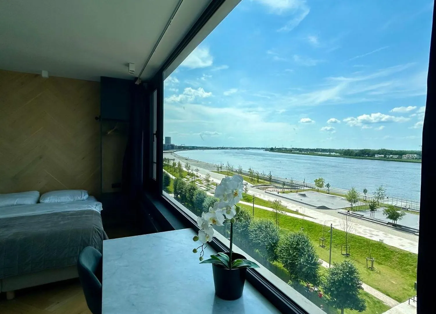 Kaai11 - Lofts & Suites With A View Antwerpen Apartment